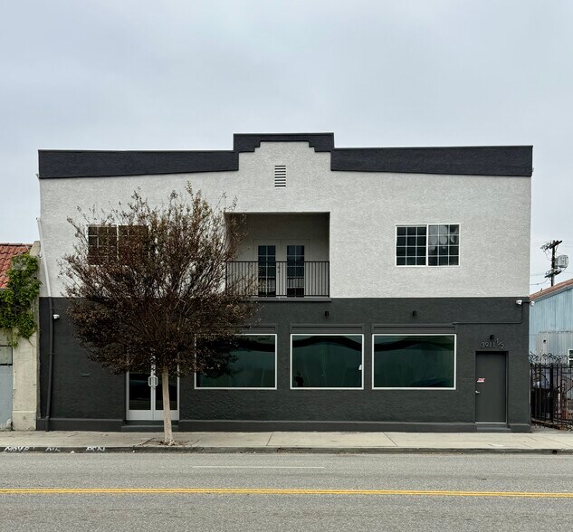 Primary Photo Of 3911 W Jefferson Blvd, Los Angeles Storefront Retail Office For Lease