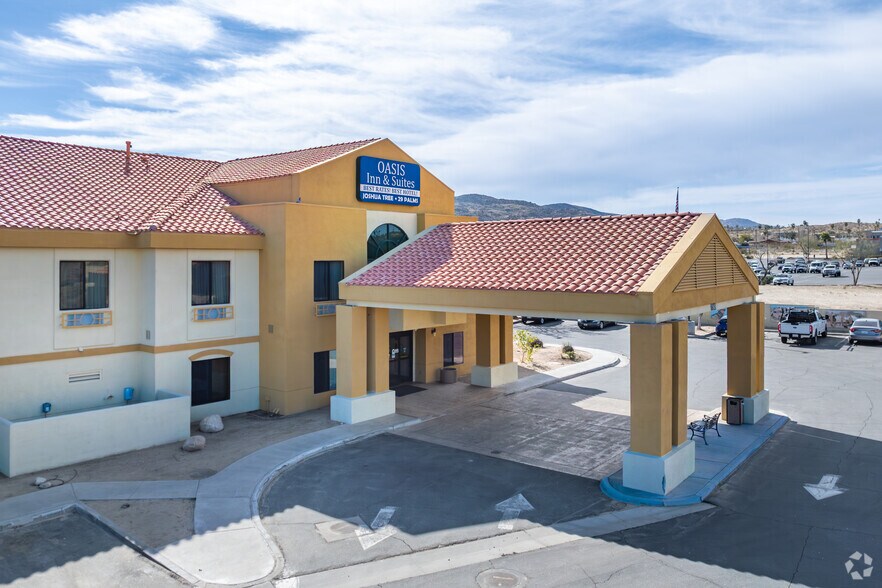 More Photos Of 71809 29 Palms Hwy, Twentynine Palms Hotel For Lease