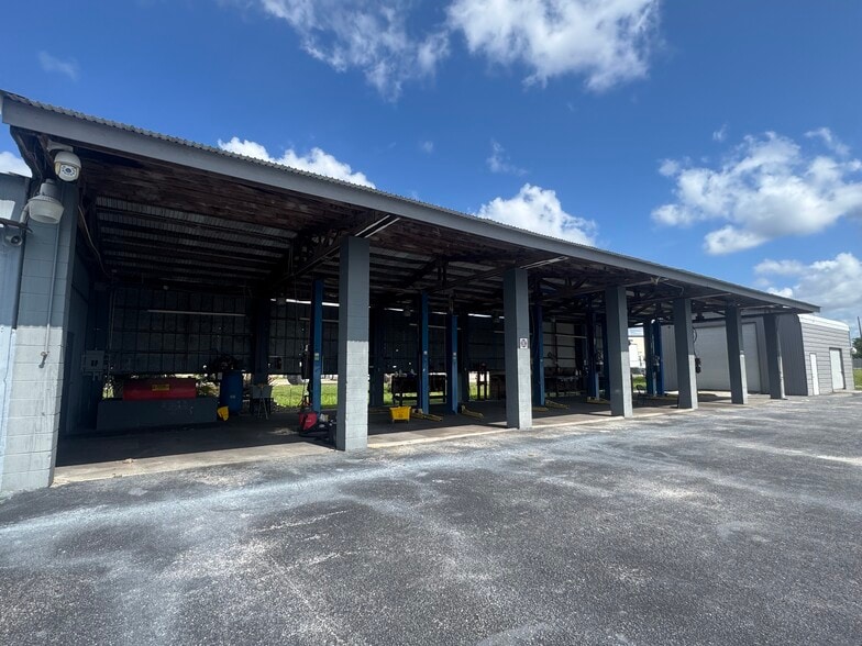More Photos Of 1265 Pine Ave, Orlando Warehouse For Lease