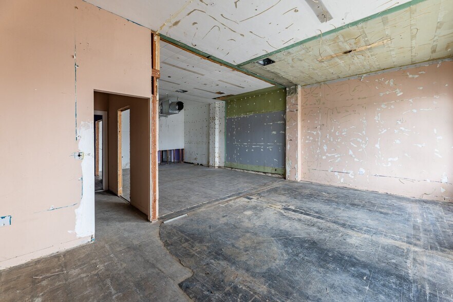 More Photos Of 3311 W Beverly Blvd, Montebello Storefront Retail Office For Sale