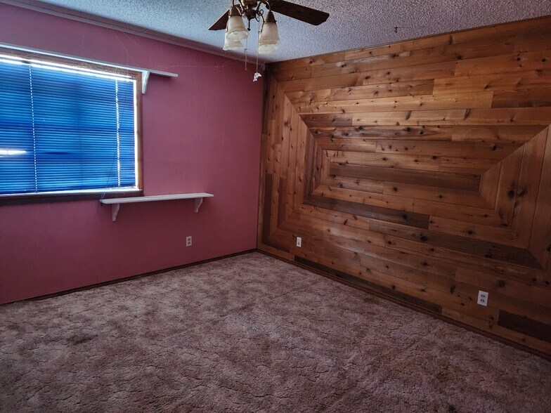 More Photos Of 1601 N County Road 1110, Midland Land For Sale