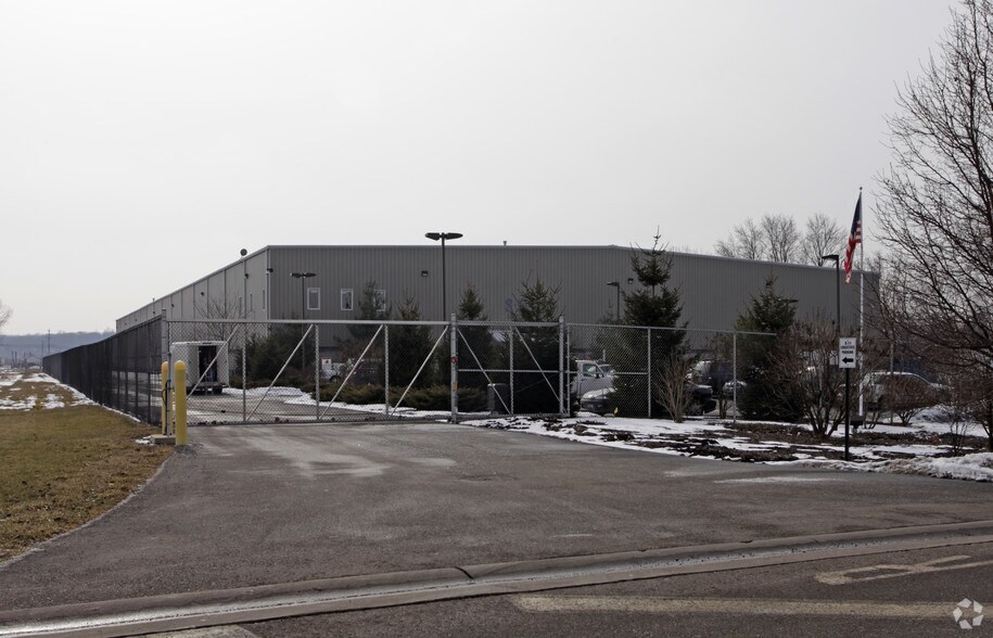 Primary Photo Of 30 Foundation Pl, Barberton Warehouse For Lease