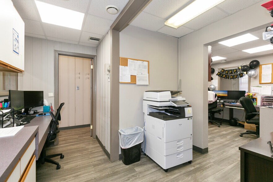 More Photos Of 421 Deer Park Ave, Babylon Medical For Sale