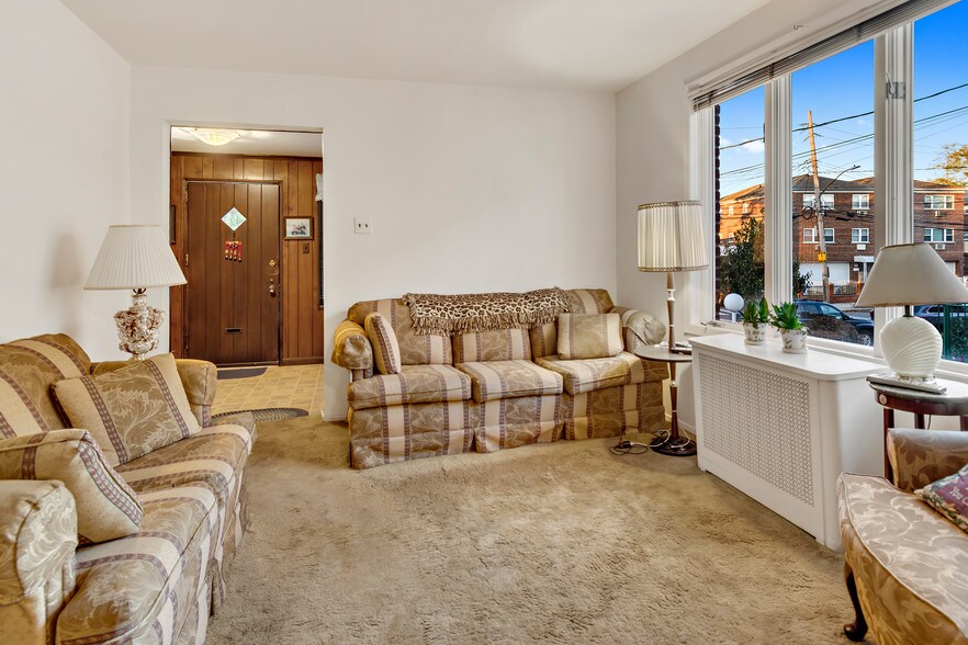 More Photos Of 3274 Griswold Ave, Bronx Apartments For Sale