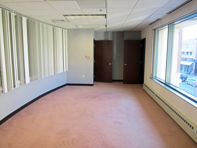 More Photos Of 286 Water St, Augusta Office For Lease