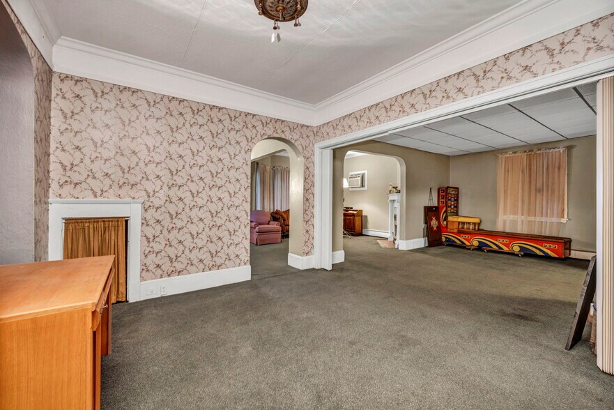 More Photos Of 6318 Lorain Ave, Cleveland Loft Creative Space For Sale