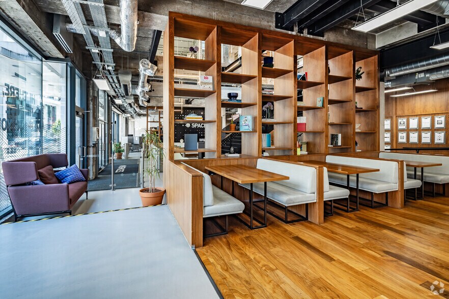 More Photos Of Oxford St, Manchester Coworking Space