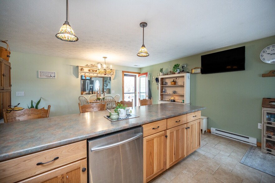 More Photos Of 17848 Garrett Hwy, Oakland Apartments For Sale