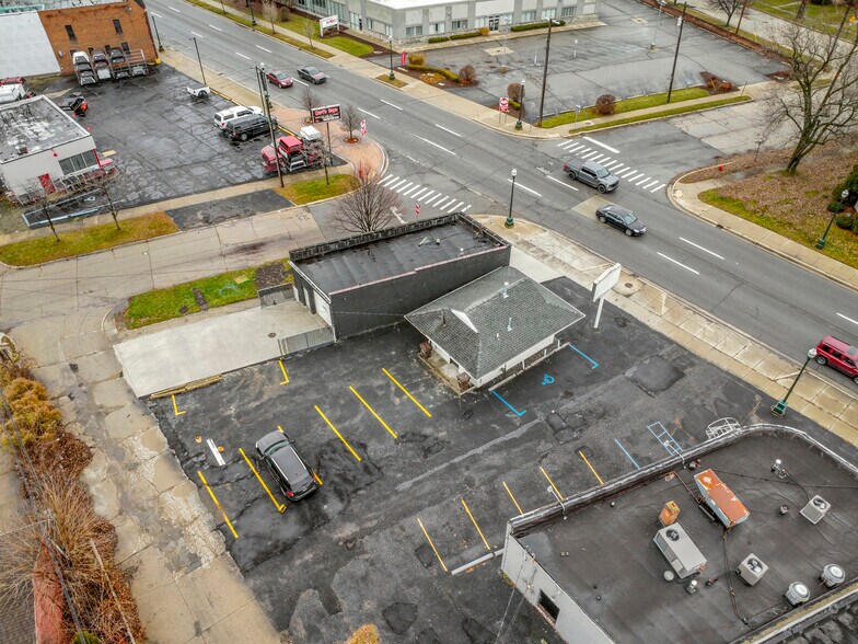 More Photos Of 35812 W Michigan Ave, Wayne Carwash For Lease