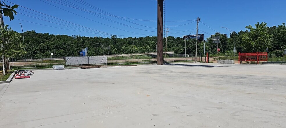 More Photos Of 2740 Old Austin Peay Hwy, Memphis Industrial For Lease