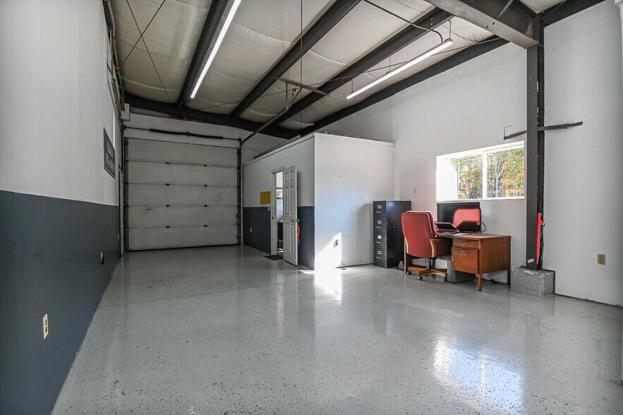More Photos Of 1100 US ROUTE 1, York Auto Dealership For Sale