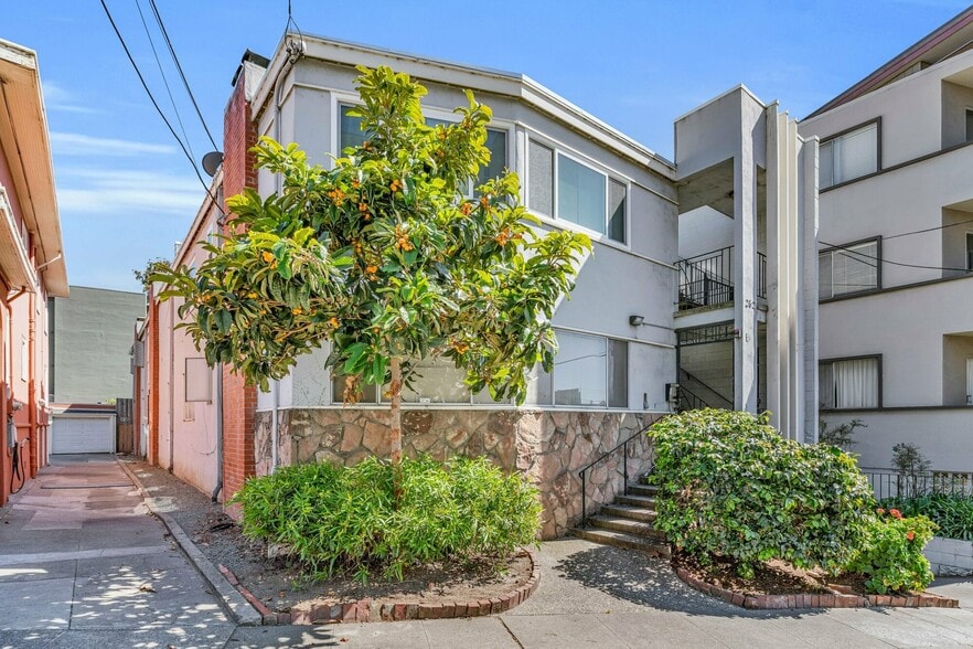 More Photos Of 262 Hanover Ave, Oakland Apartments For Sale