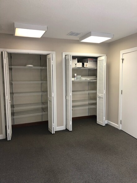 More Photos Of 1762 Metromedical Dr, Fayetteville Medical For Sale
