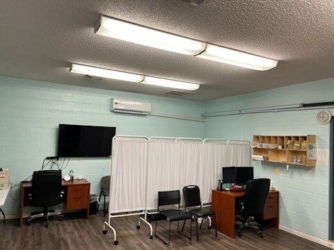 More Photos Of 4201 W Washington Ave, Las Vegas Religious Facility For Lease