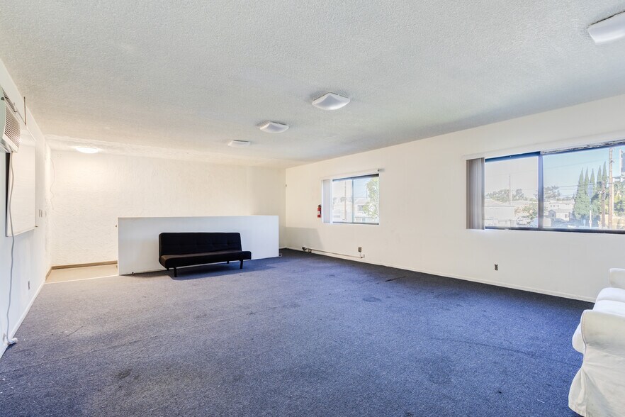 More Photos Of 8642 Venice Blvd, Los Angeles Office Residential For Sale