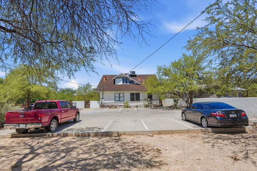 More Photos Of 1004 N 6th Ave, Tucson Office For Sale