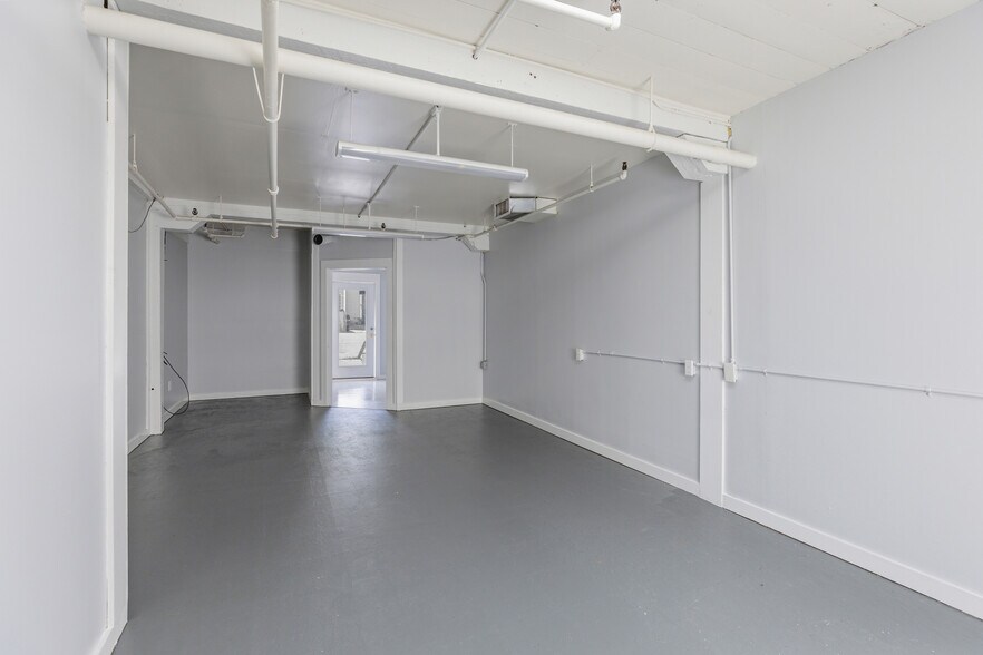 More Photos Of 36 Carpenter Street St, Keene Office For Sale
