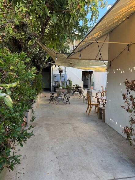 More Photos Of 1822 N Broadway, Los Angeles Storefront Retail Office For Sale