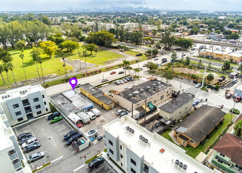 More Photos Of 2250 W Palm Ave, Hialeah Office For Sale