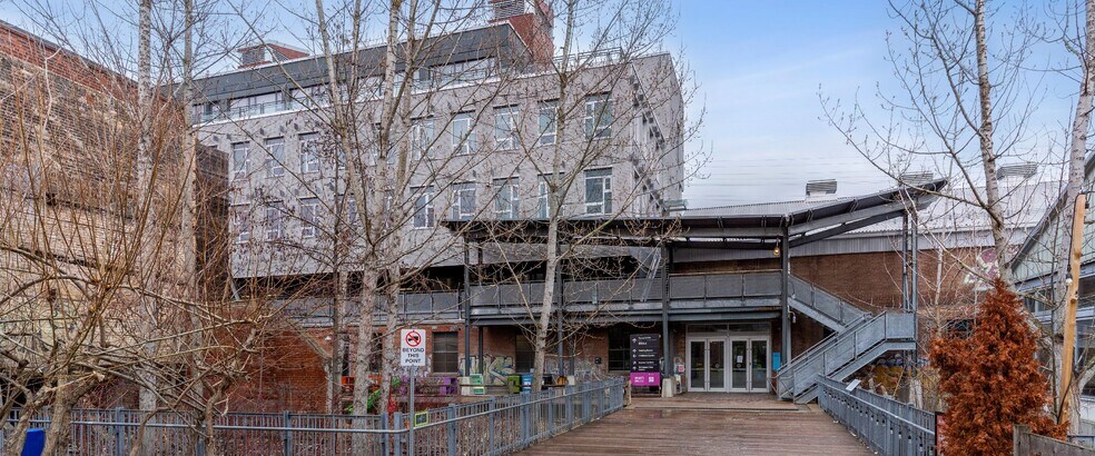 More Photos Of 550 Bayview Ave, Toronto Office For Lease