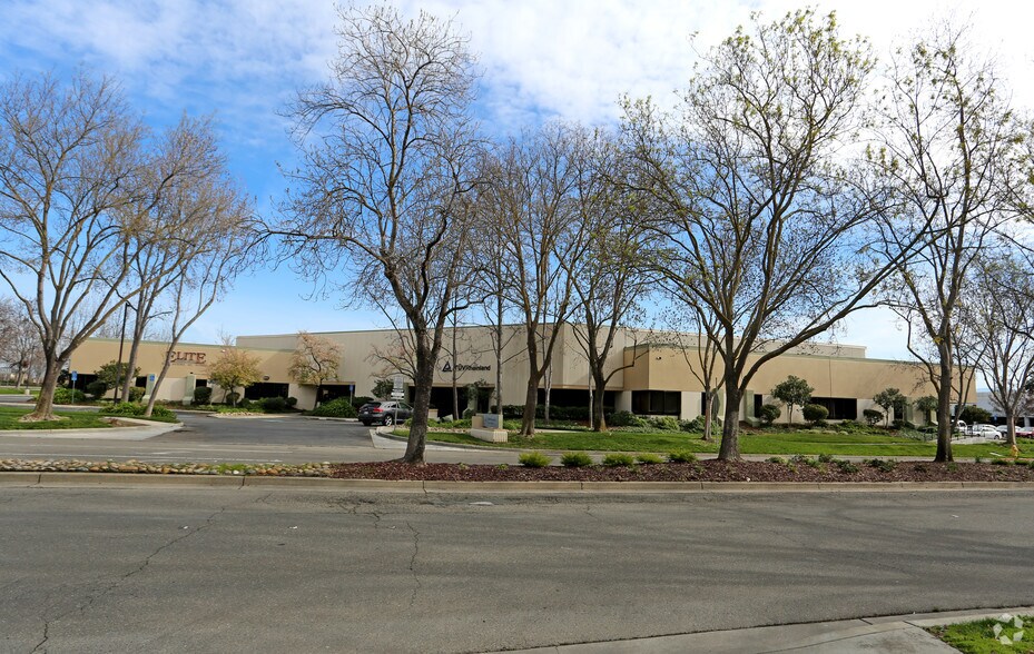 More Photos Of 1279 Quarry Ln, Pleasanton Light Manufacturing For Lease