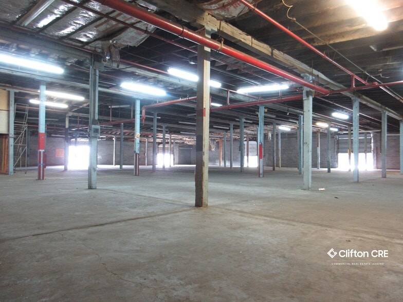 More Photos Of 185 Van Winkle Ave, Hawthorne Warehouse For Lease