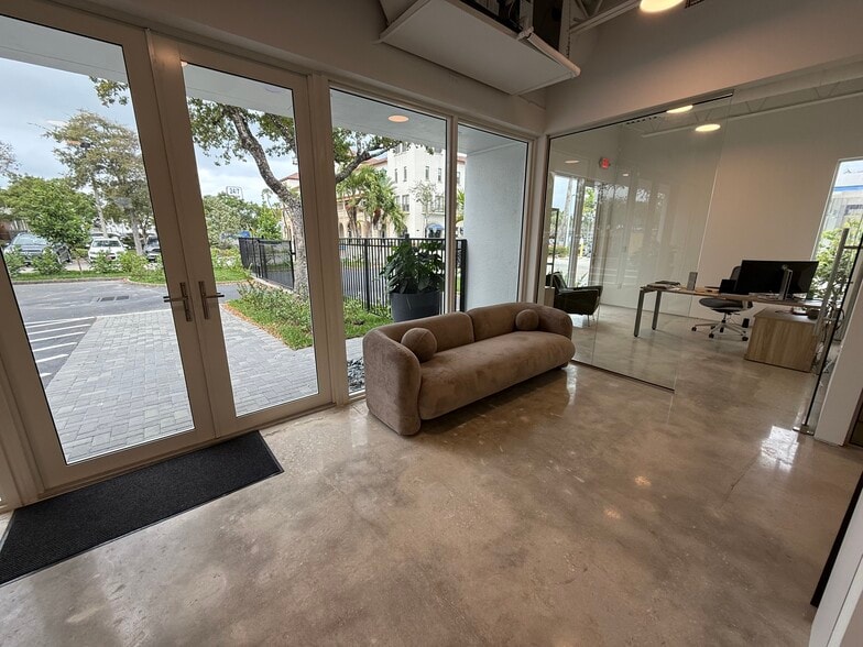 More Photos Of 406 Lucerne Ave, Lake Worth Beach Office For Lease