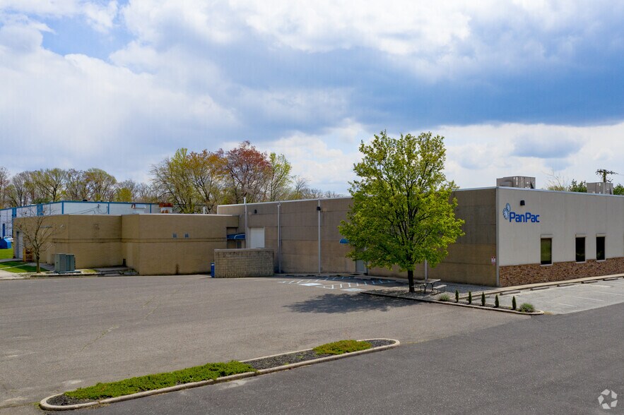 More Photos Of 1971 Old Cuthbert Rd, Cherry Hill Light Manufacturing For Lease