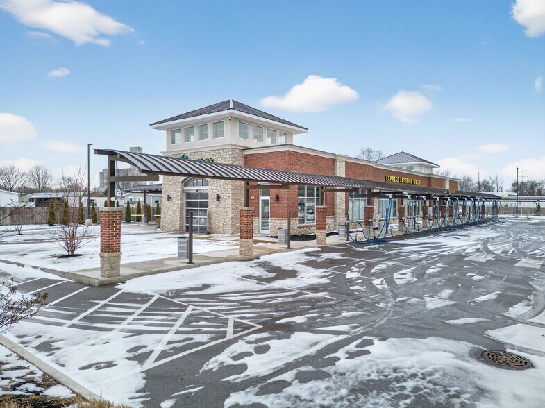 More Photos Of 631 S Reynolds Rd, Toledo Auto Dealership For Sale