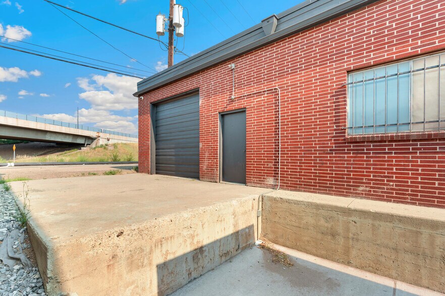 More Photos Of 781-785 Vallejo St, Denver Warehouse For Lease
