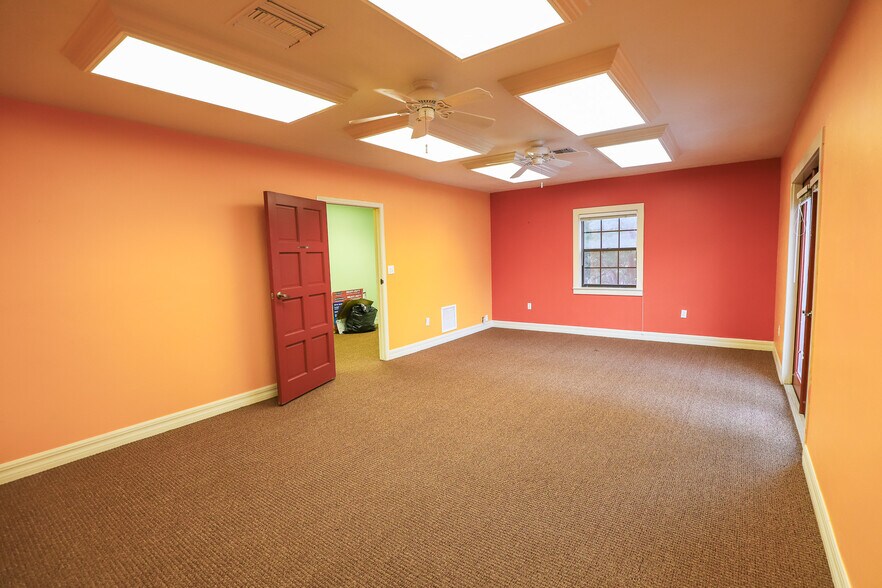 More Photos Of 305 SE 2nd Ave, Gainesville Office For Lease