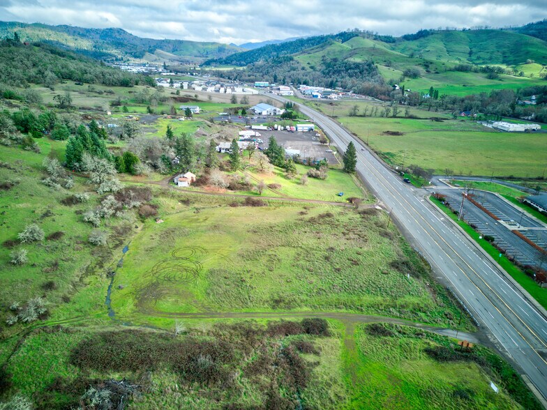 More Photos Of 3110 NE Diamond Lake Blvd, Roseburg Land For Sale