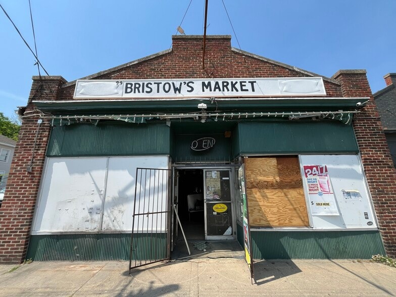 Primary Photo Of 1105 W Washington St, Petersburg Convenience Store For Sale