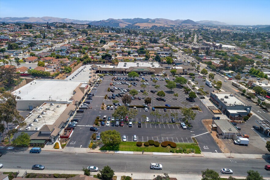 More Photos Of 1404-1460 E Grand Ave, Arroyo Grande Storefront For Sale