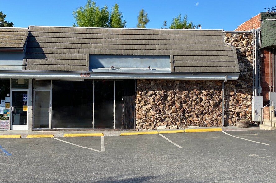 More Photos Of 442-448 Foothill Blvd, La Cañada Flintridge Freestanding For Lease