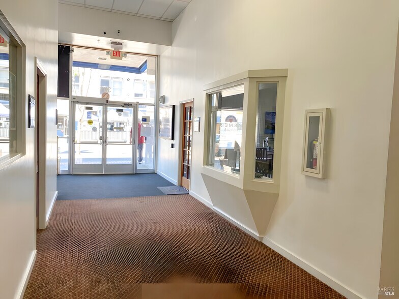 More Photos Of 301 Georgia St, Vallejo Office Residential For Lease