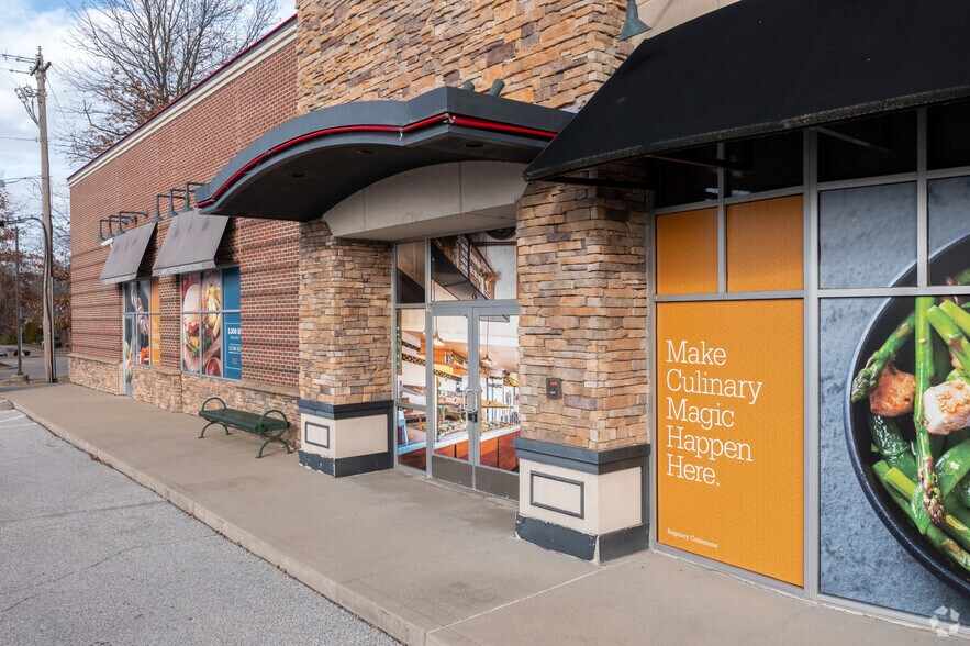 More Photos Of 11255 Reed Hartman Hwy, Blue Ash Unknown For Lease