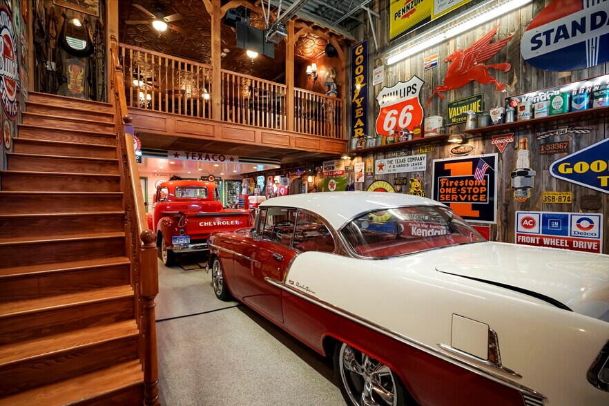 More Photos Of 9181 Commerce Center Cir, Highlands Ranch Self Storage For Sale