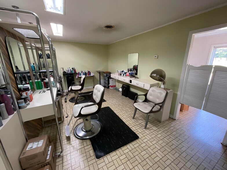 More Photos Of 1609 Hemingway Hwy, Hemingway Storefront Retail Residential For Sale
