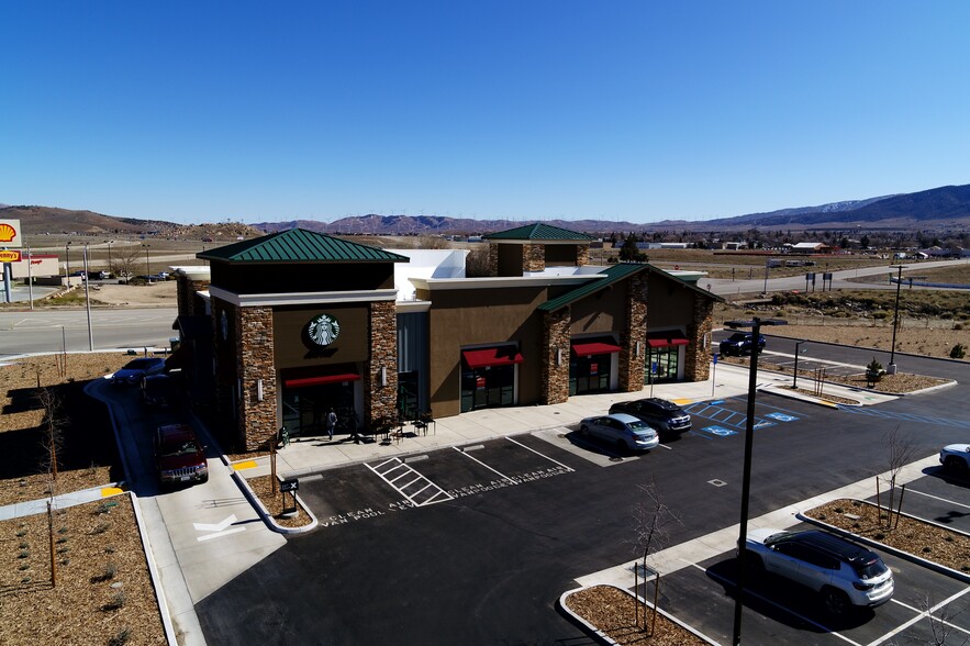 More Photos Of 1007 Voyager Dr, Tehachapi Storefront For Lease