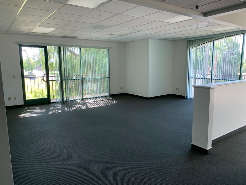 More Photos Of 3695 Alamo St, Simi Valley Medical For Lease