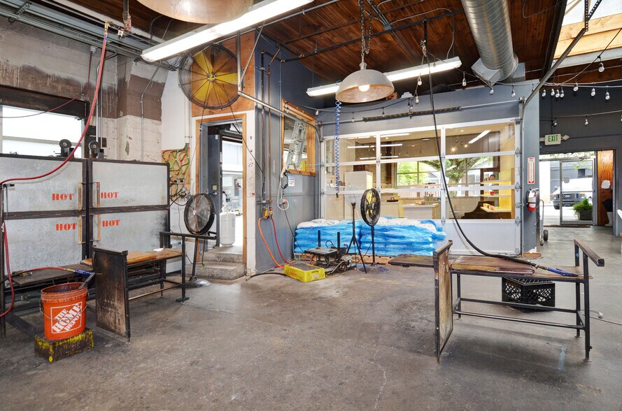 More Photos Of 3406 E Union St, Seattle Office For Sale