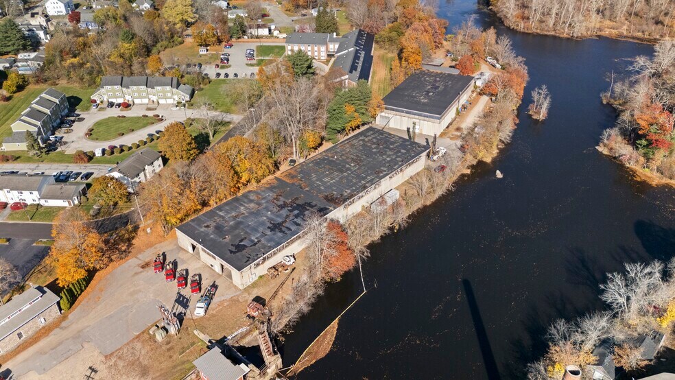 More Photos Of 137 Providence St, Putnam Warehouse For Sale