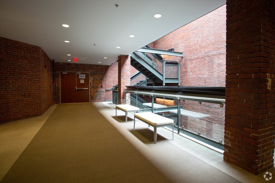 More Photos Of 179 Lincoln St, Boston Office For Sale