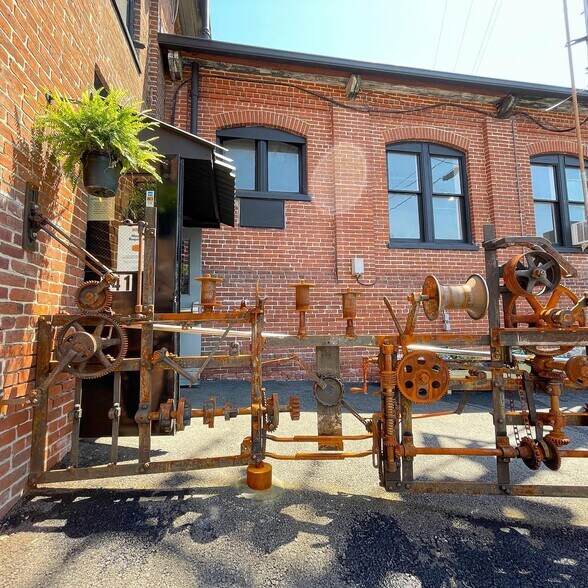 More Photos Of 441 E Market St, York Loft Creative Space For Lease