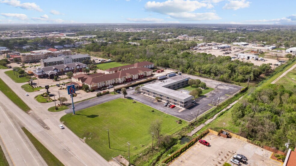 More Photos Of 1000 Highway 332, Clute Land For Sale