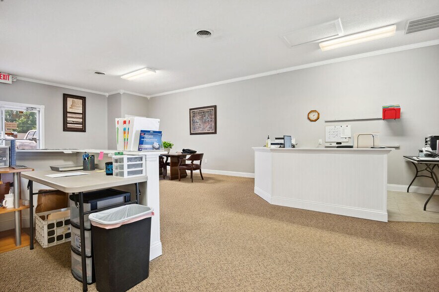 More Photos Of 1212-1216 Gum Branch Rd, Jacksonville General Retail For Sale