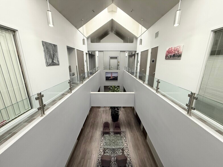 More Photos Of 1510 J St, Sacramento Office For Lease