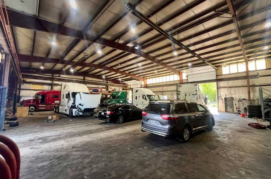 More Photos Of 11111 Guard Ln, North Bend Manufacturing For Sale