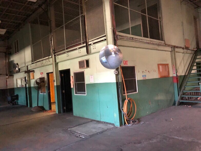 More Photos Of 402 Chandler St, Jamestown Manufacturing For Sale